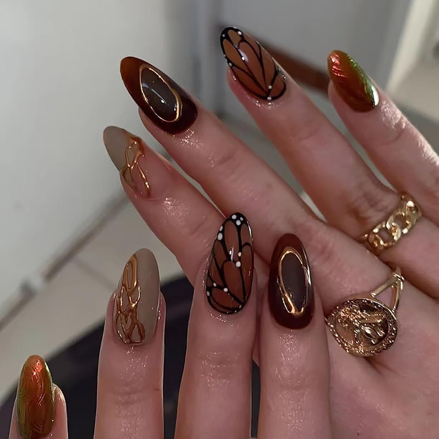24Pcs Medium Almond Press on Nails French Tip Fake Nails with Brown Leopard Gold Line Design Glossy Reusable False Nail Artificial Acrylic Nails Press Ons Holiday Stick on Nails for Women DIY Manicure