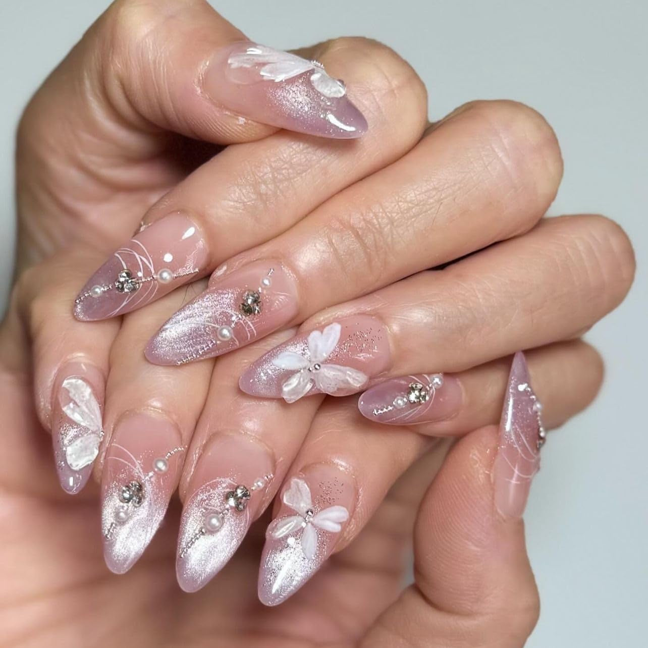 CTTHNBD Press on Nails Almond - French Tip Fake Nails with Gold Line Design - Medium Fasle Nails Press Ons - for Women 24 Pcs