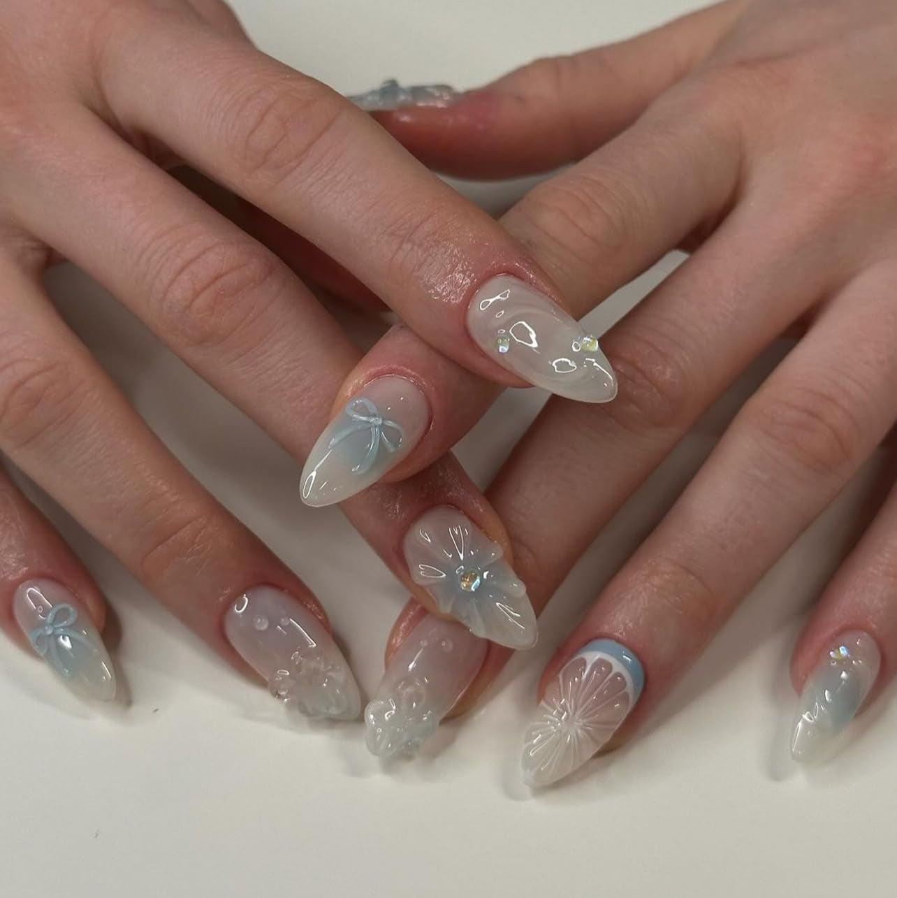 CTTHNBD Press on Nails Almond - French Tip Fake Nails with Gold Line Design - Medium Fasle Nails Press Ons - for Women 24 Pcs