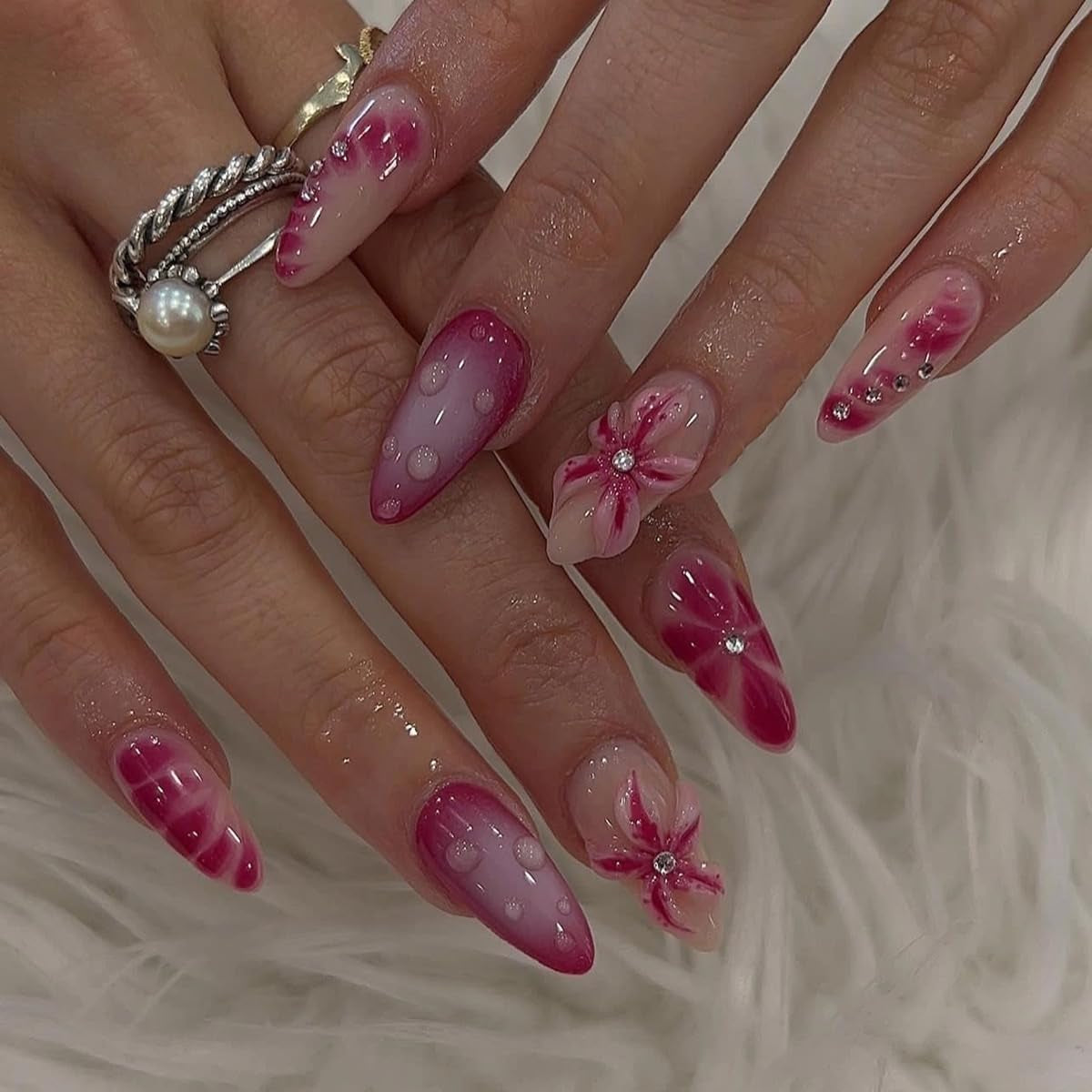 CTTHNBD Press on Nails Almond - French Tip Fake Nails with Gold Line Design - Medium Fasle Nails Press Ons - for Women 24 Pcs