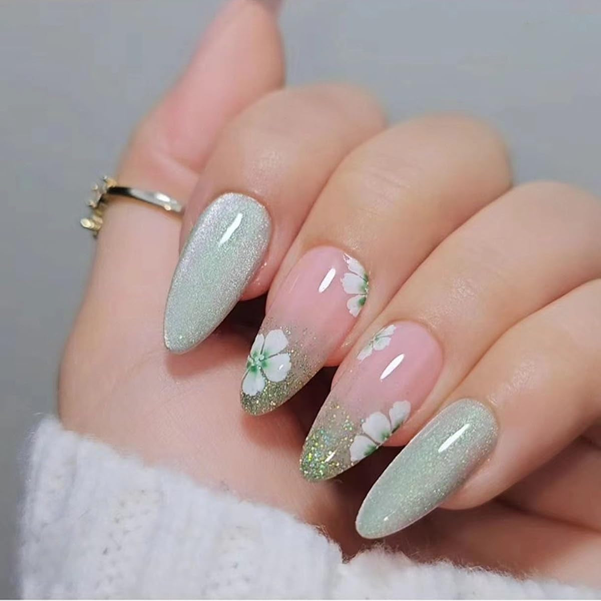 CTTHNBD Press on Nails Almond - French Tip Fake Nails with Gold Line Design - Medium Fasle Nails Press Ons - for Women 24 Pcs