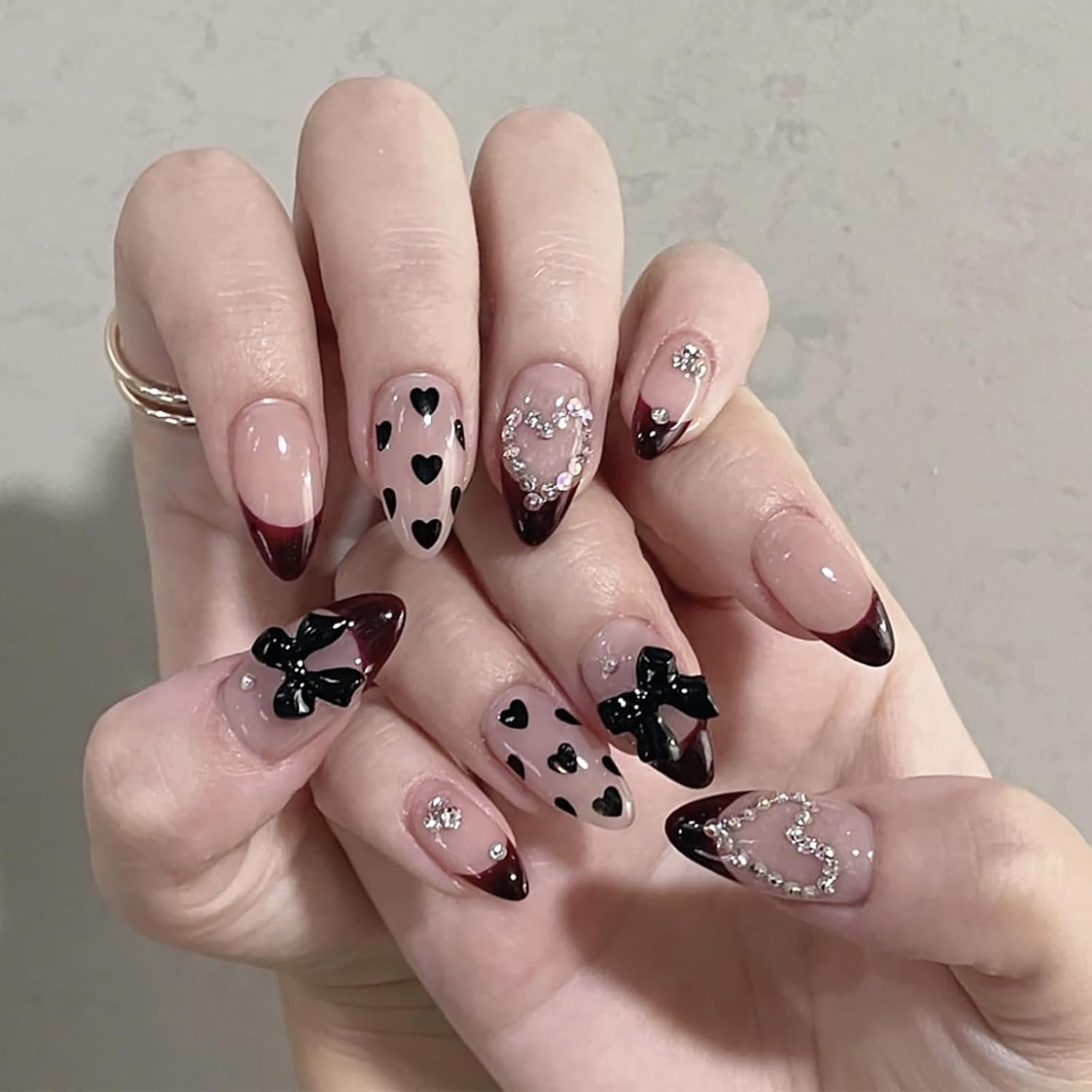 24Pcs Medium Almond Press on Nails French Tip Fake Nails with Brown Leopard Gold Line Design Glossy Reusable False Nail Artificial Acrylic Nails Press Ons Holiday Stick on Nails for Women DIY Manicure