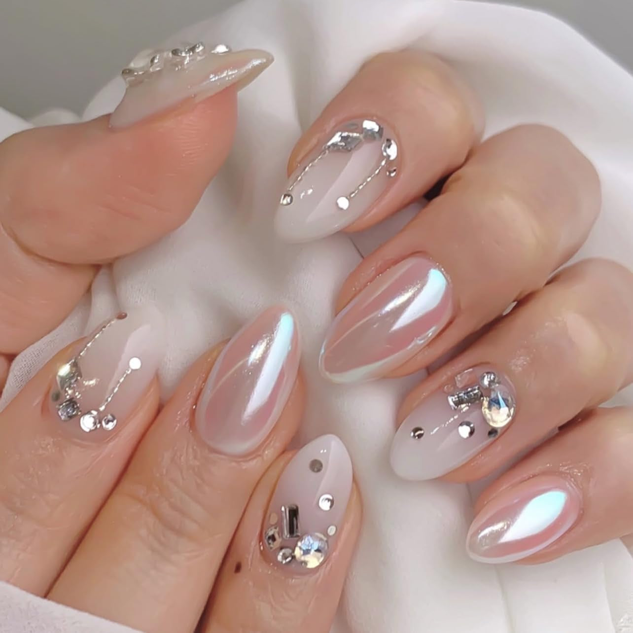 CTTHNBD Press on Nails Almond - French Tip Fake Nails with Gold Line Design - Medium Fasle Nails Press Ons - for Women 24 Pcs