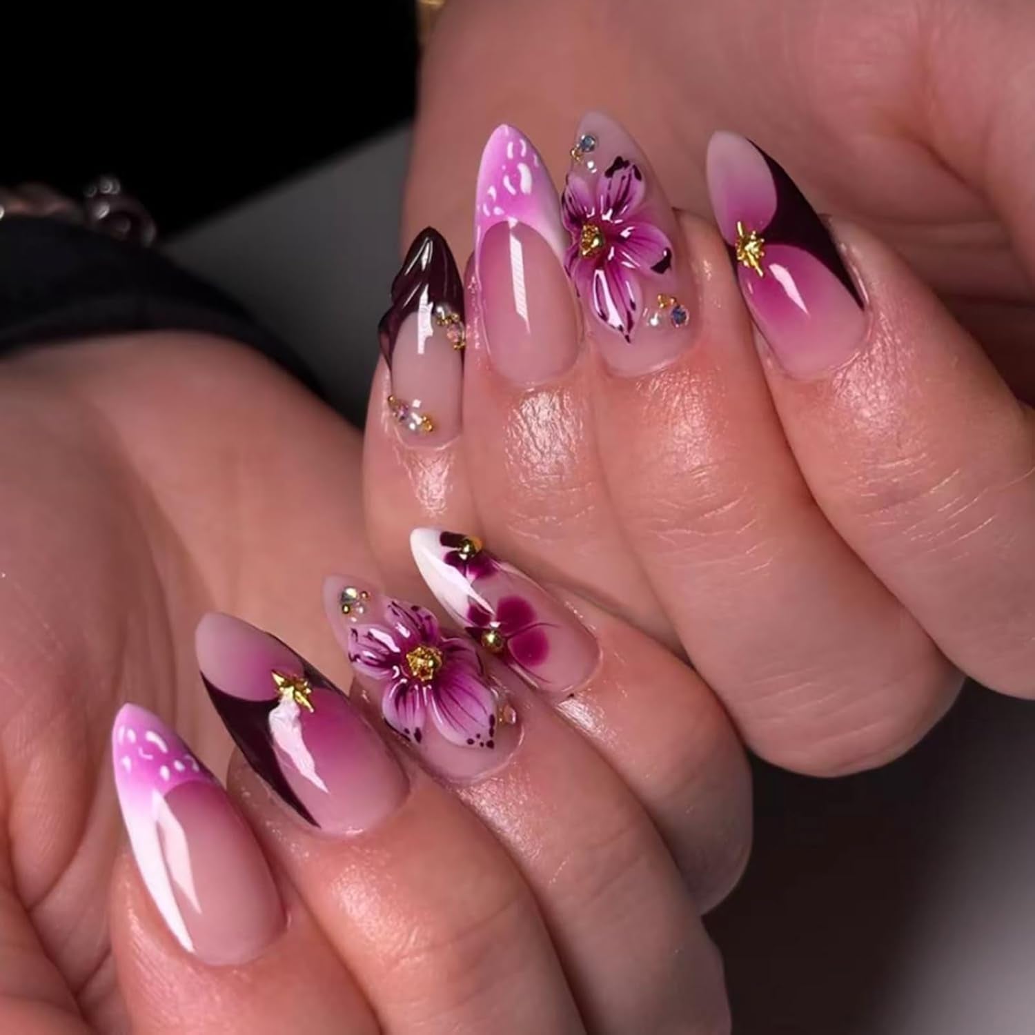 24Pcs Medium Almond Press on Nails French Tip Fake Nails with Brown Leopard Gold Line Design Glossy Reusable False Nail Artificial Acrylic Nails Press Ons Holiday Stick on Nails for Women DIY Manicure