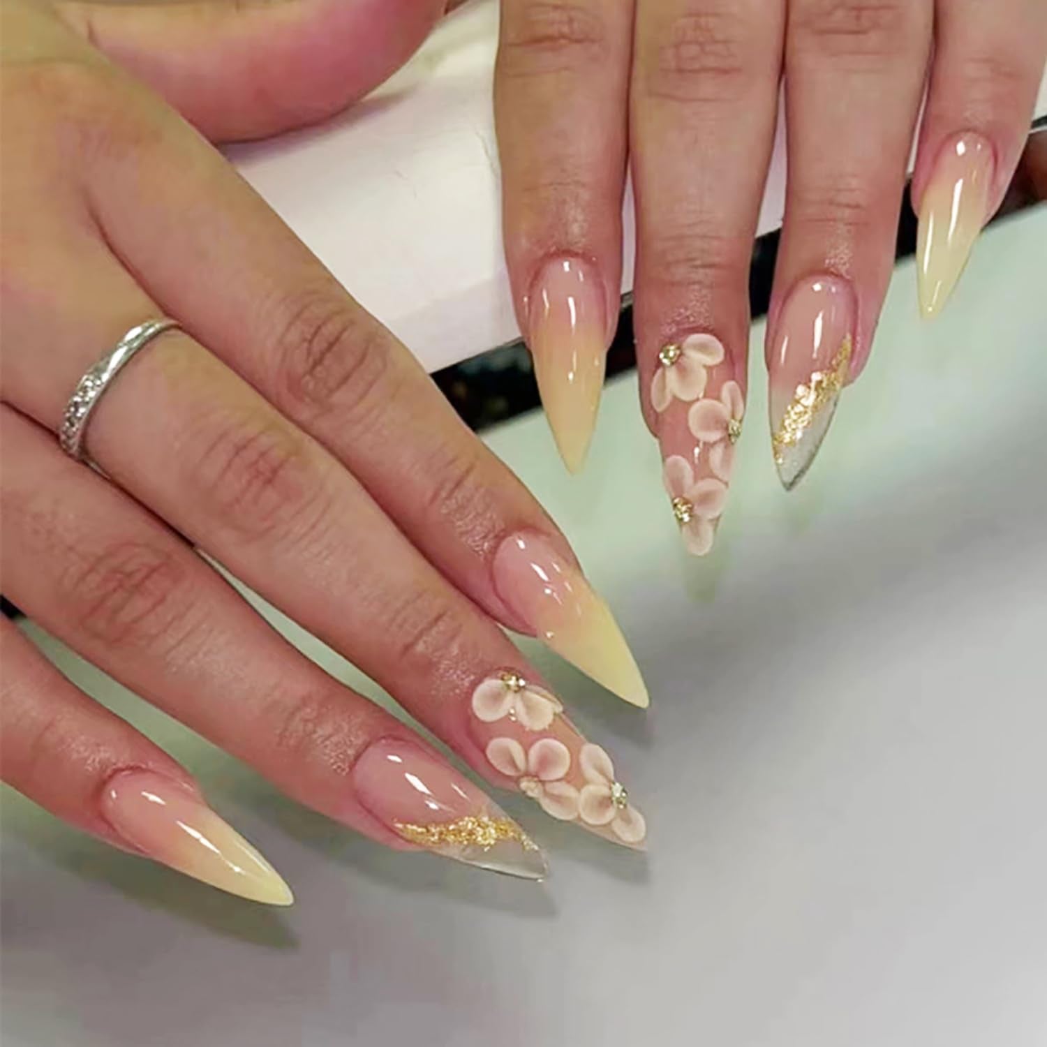 24Pcs Medium Almond Press on Nails French Tip Fake Nails with Brown Leopard Gold Line Design Glossy Reusable False Nail Artificial Acrylic Nails Press Ons Holiday Stick on Nails for Women DIY Manicure