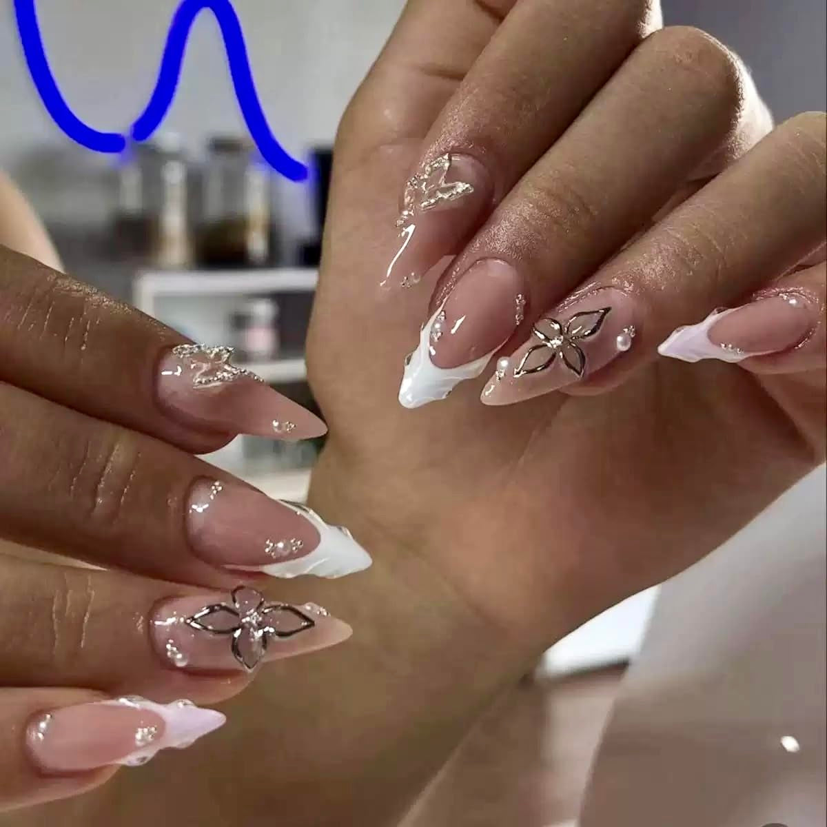CTTHNBD Press on Nails Almond - French Tip Fake Nails with Gold Line Design - Medium Fasle Nails Press Ons - for Women 24 Pcs