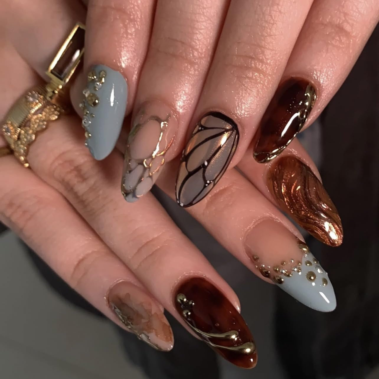 CTTHNBD Press on Nails Almond - French Tip Fake Nails with Gold Line Design - Medium Fasle Nails Press Ons - for Women 24 Pcs